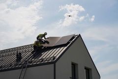 ar verta įrengti saulės elektrinę
