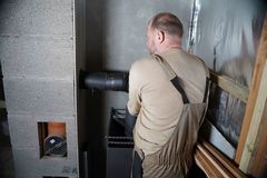malkinės pirties krosnelės montavimas