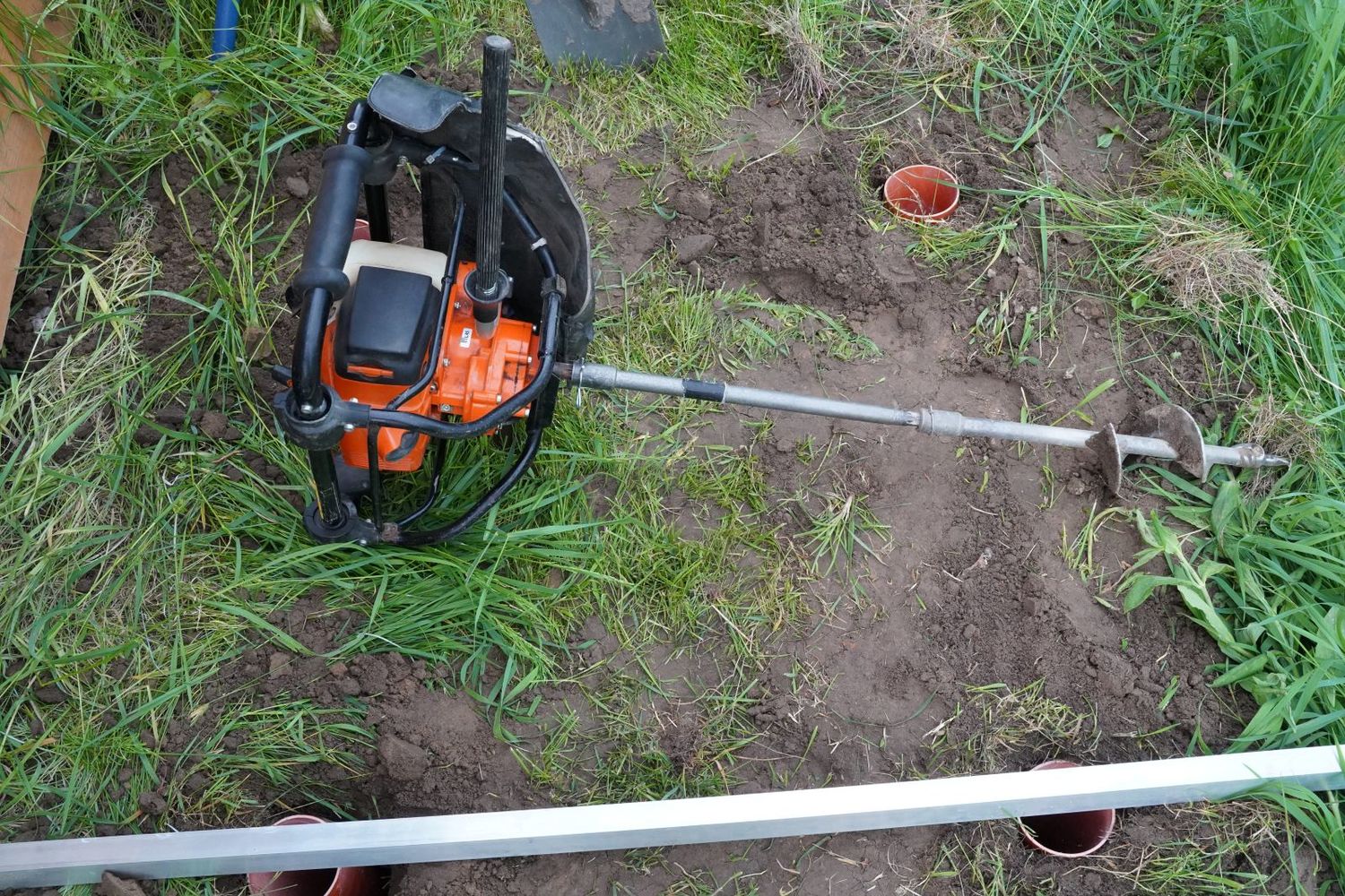 įrankiai karkasinio namo statybai