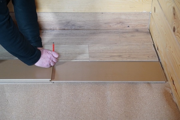 Laminato klojimas